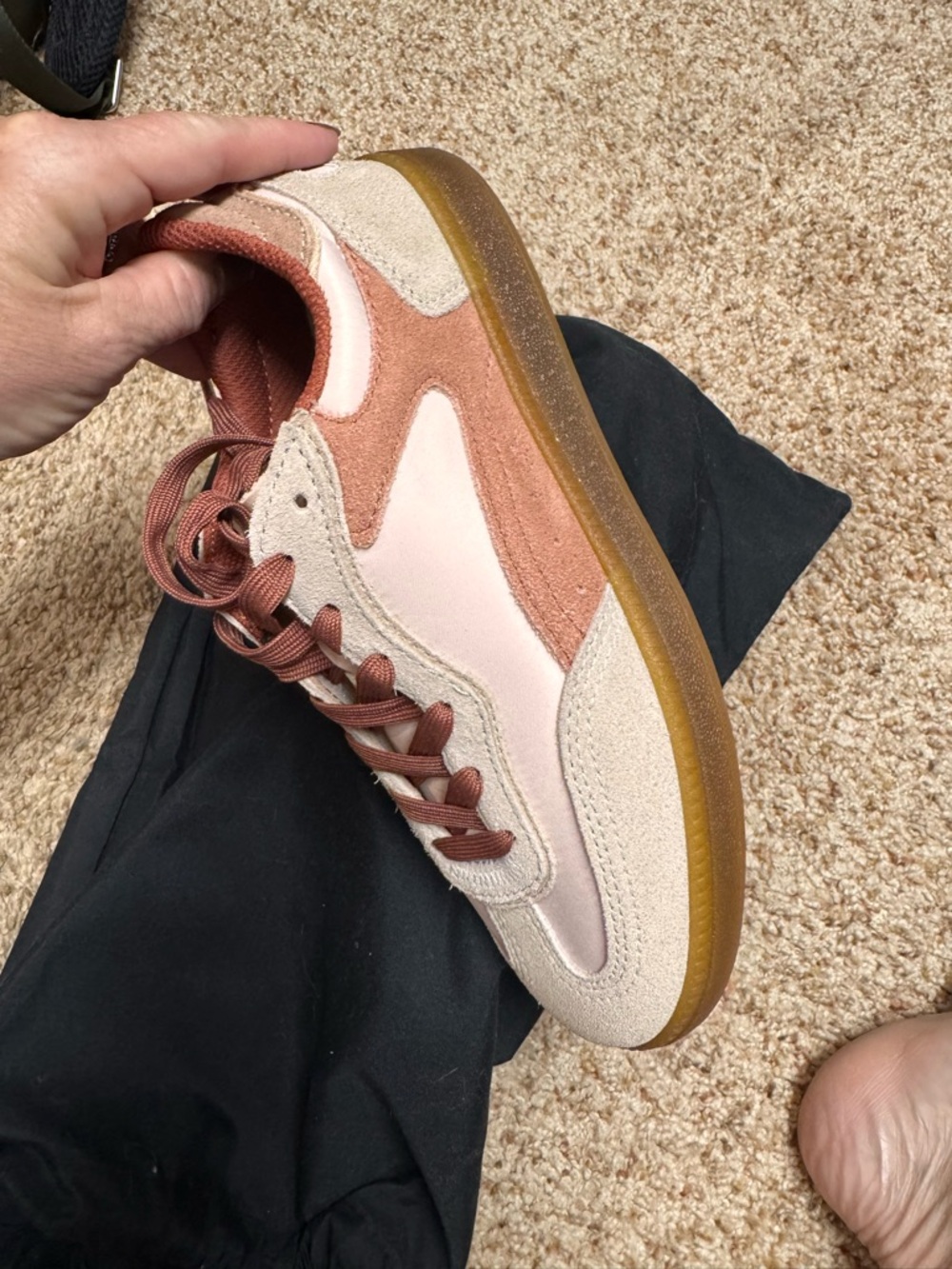 Women's Athletic Shoes in Pink and Cream - Picture 6 of 9